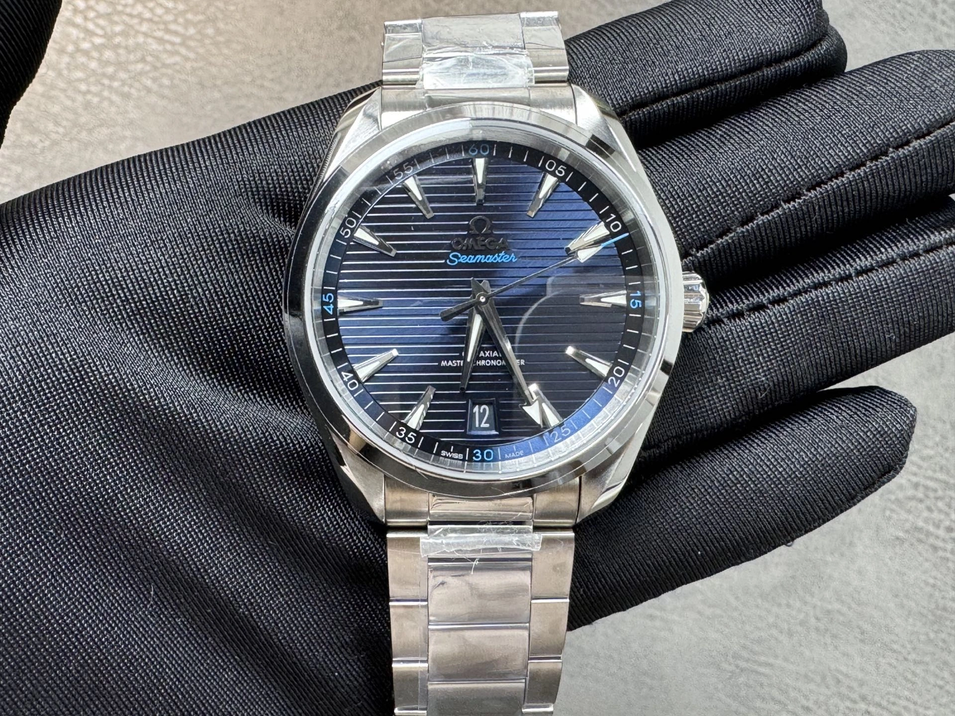 Chic CBD Factory Omega Seamaster Aqua Terra 150M 41mm Blue Teak Dial Smooth Bezel(220.10.41.21.03.001) 1:1 Super Clone – Dandong 8900 Movement 261